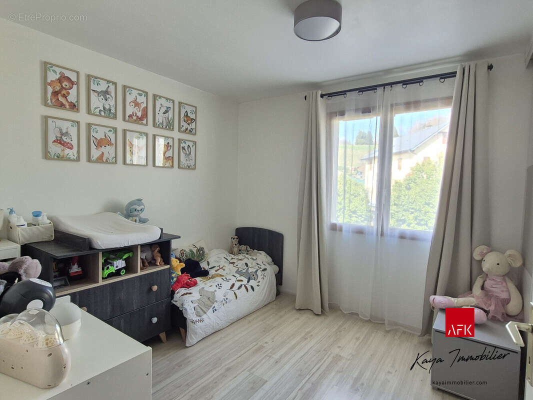 Appartement à GROISY