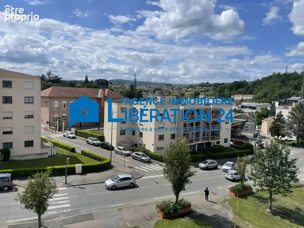 Appartement 80 m²  3 Chambres Garage Balcon Traversant Bon DPE - photo 2