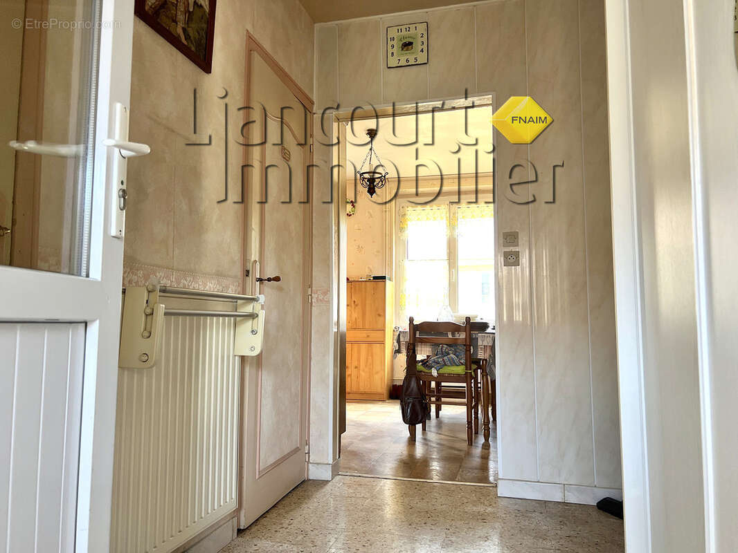 Maison à LIANCOURT
