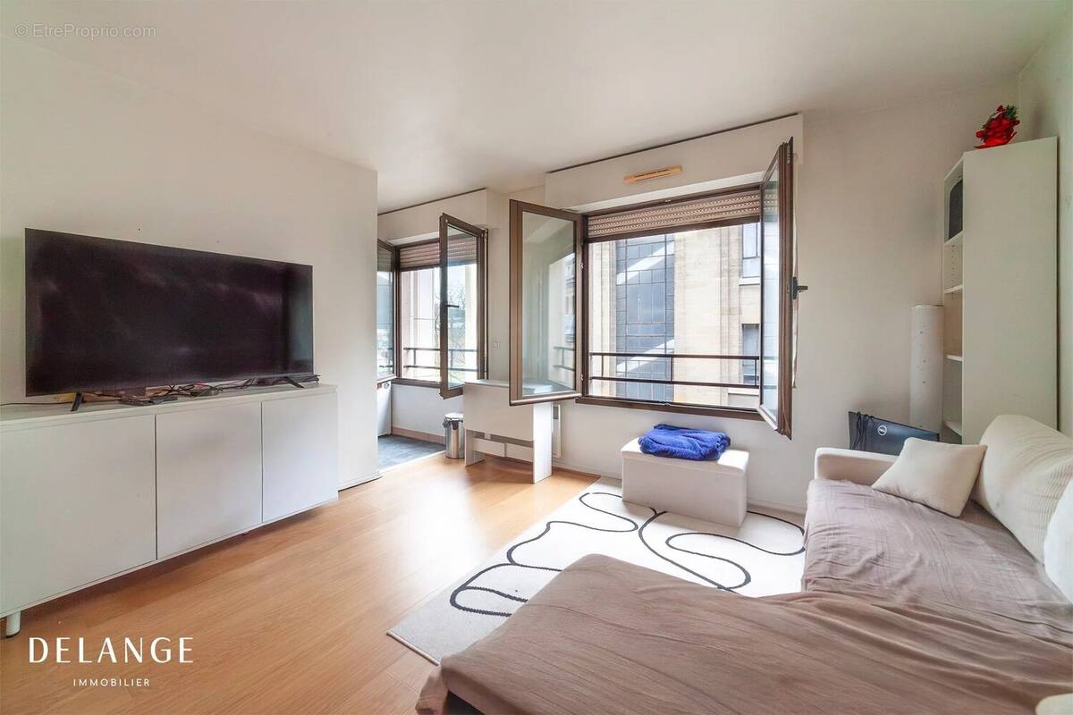 Appartement à PARIS-5E
