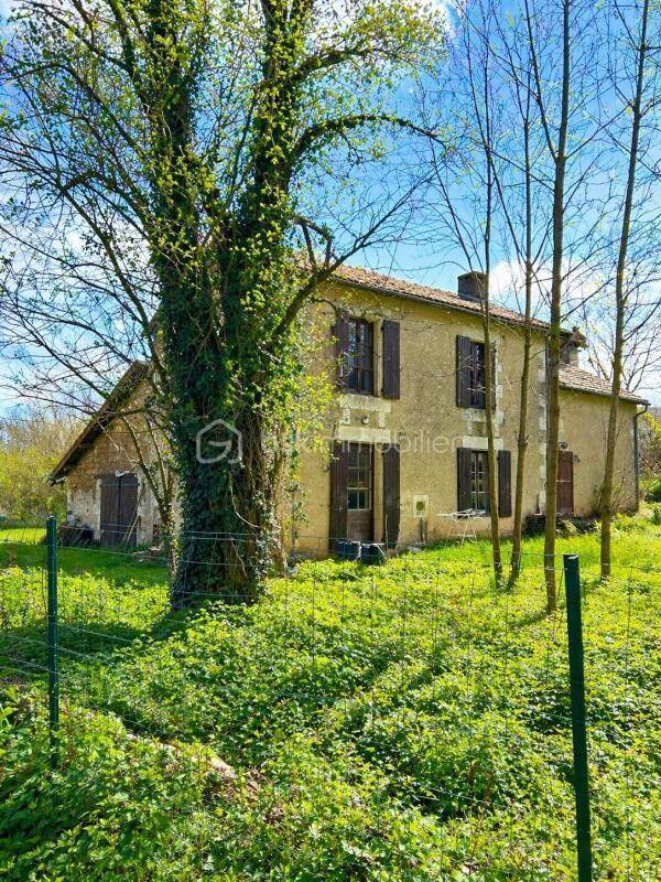 Maison à COUHE
