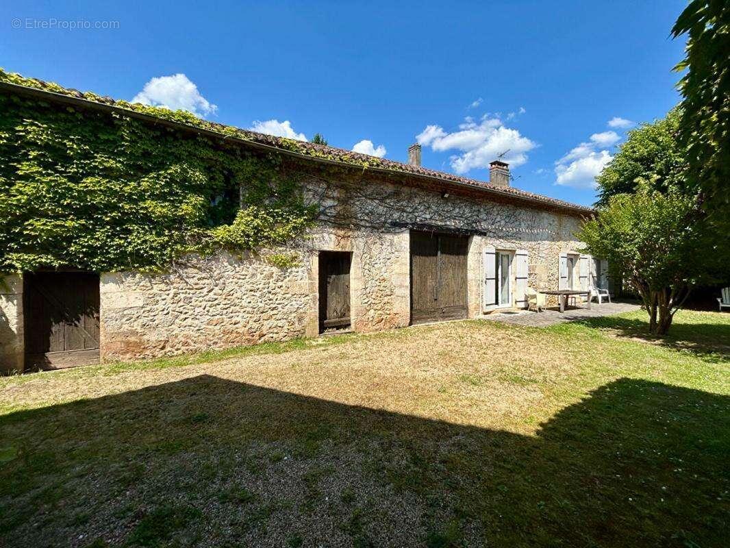 Maison à TRELISSAC