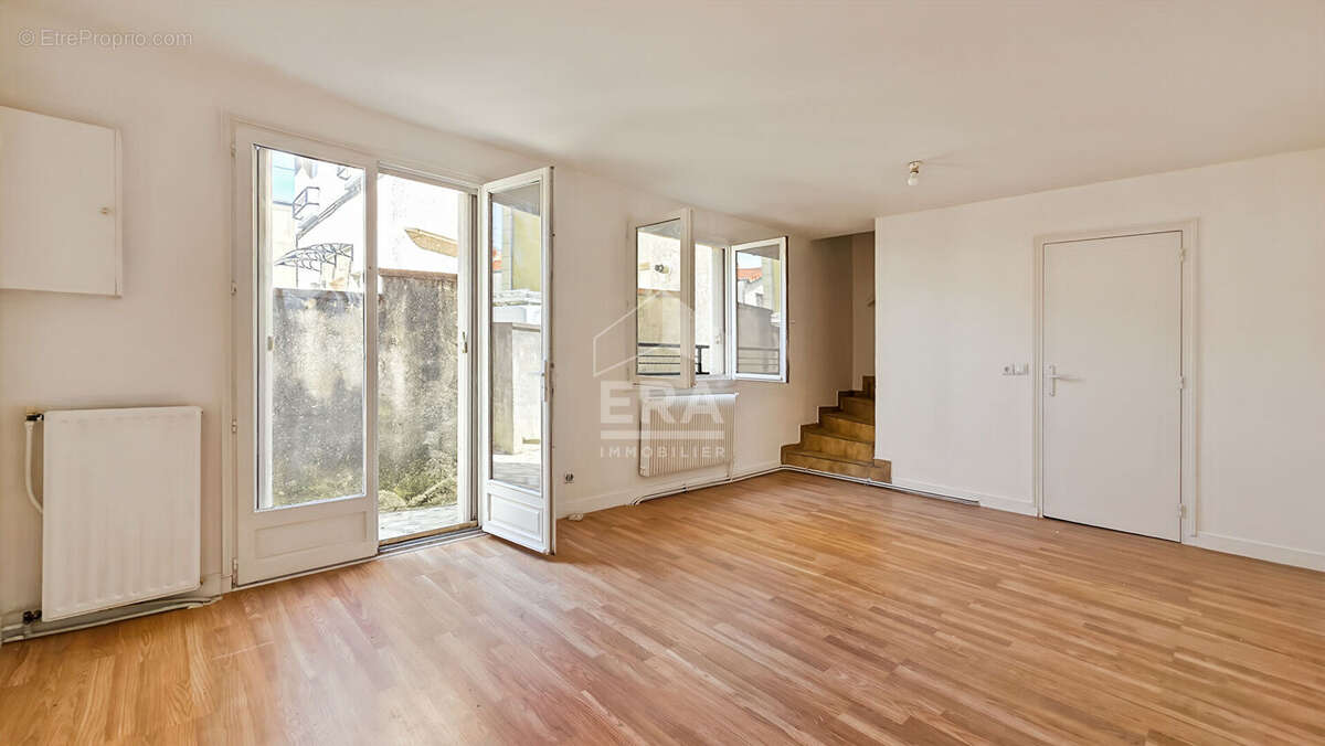 Maison à MONTREUIL