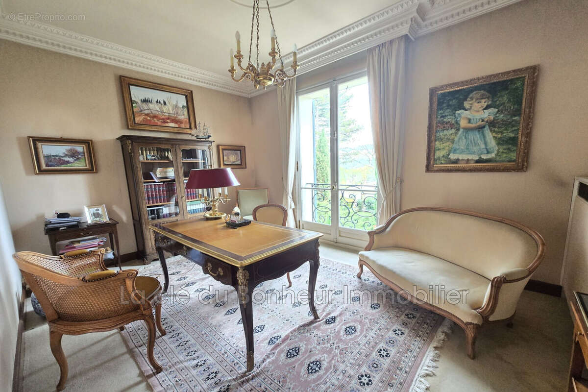 Maison à GREOUX-LES-BAINS