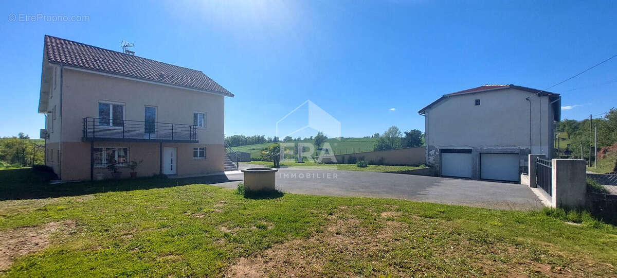 Maison à BAGNAC-SUR-CELE