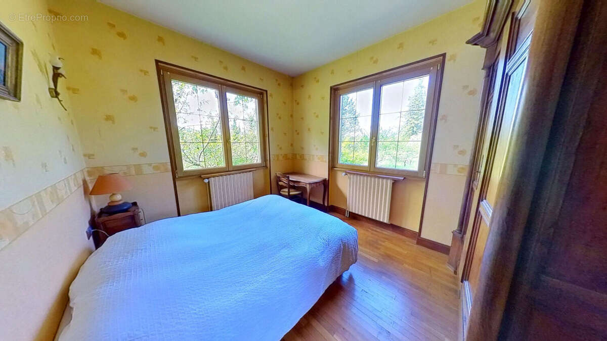 Maison à LA CHAPELLE-SUR-FURIEUSE