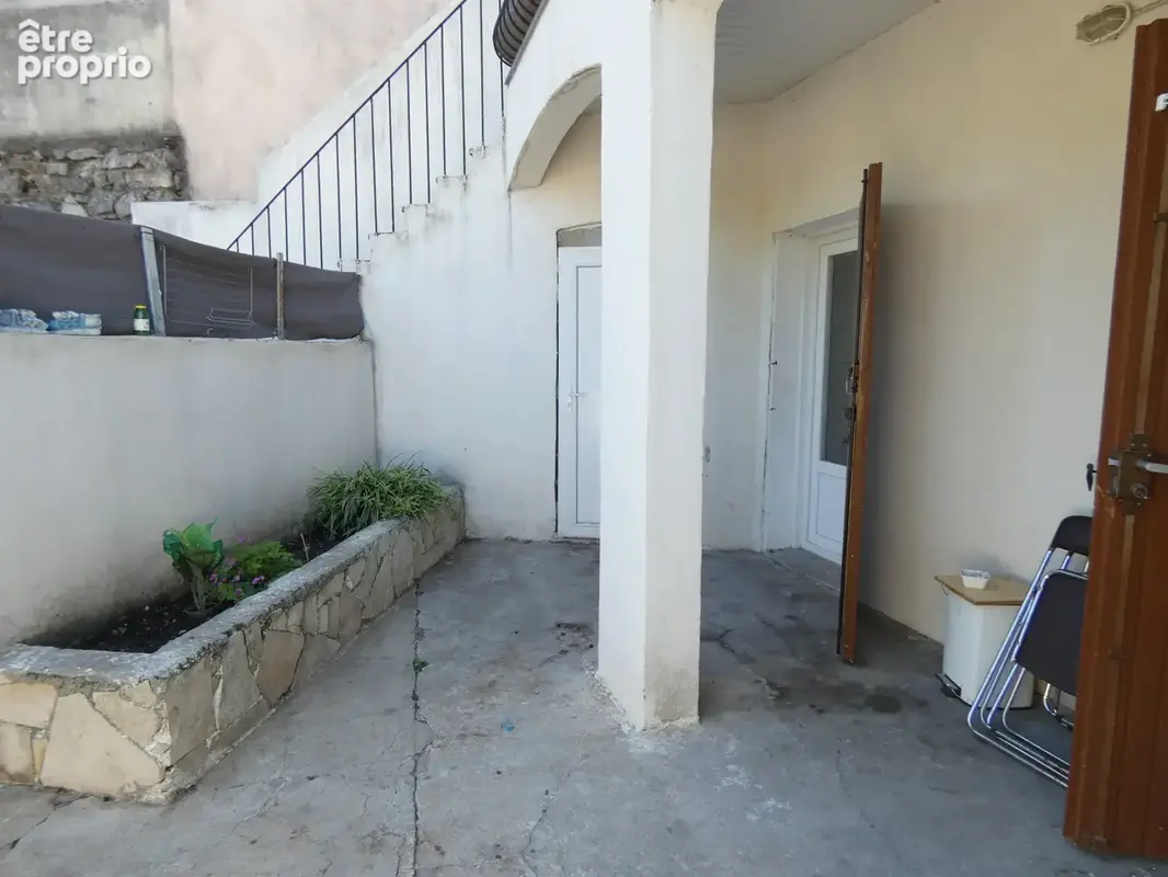 Alès , proche centre ville Maison louée avec deux appartements - photo 5