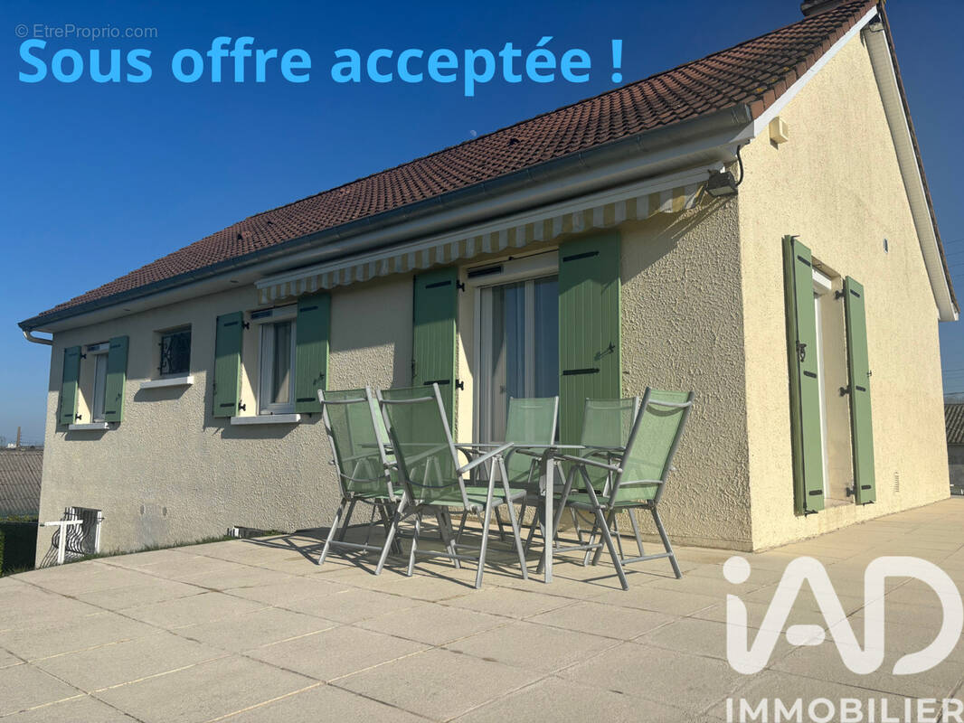 Photo 1 - Maison à SAINT-LAURENT-D'ANDENAY