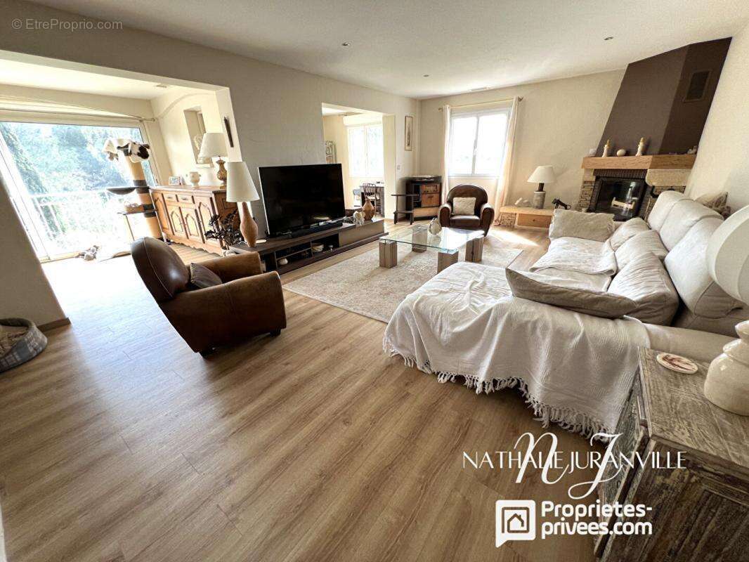 Maison à LAROQUE-DES-ALBERES