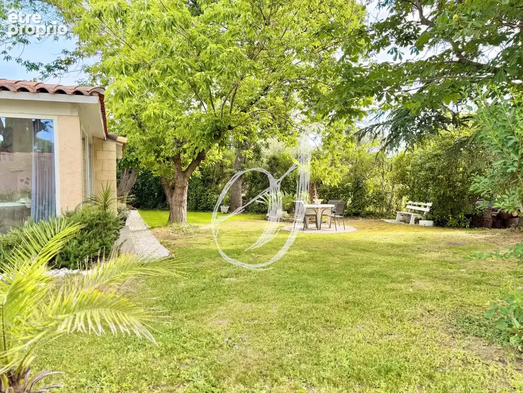 Villa de type 7, quatre chambres avec jardin, piscine & garage - photo 4