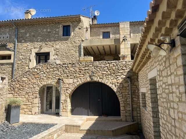 Maison à SAINT-PAULET-DE-CAISSON