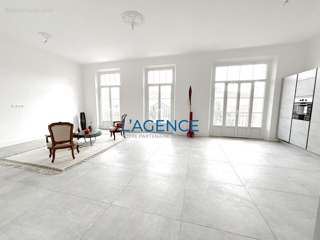 Appartement à HYERES