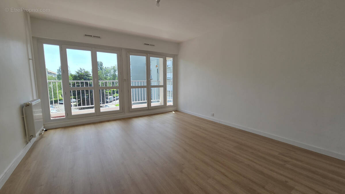 Appartement à LIMEIL-BREVANNES