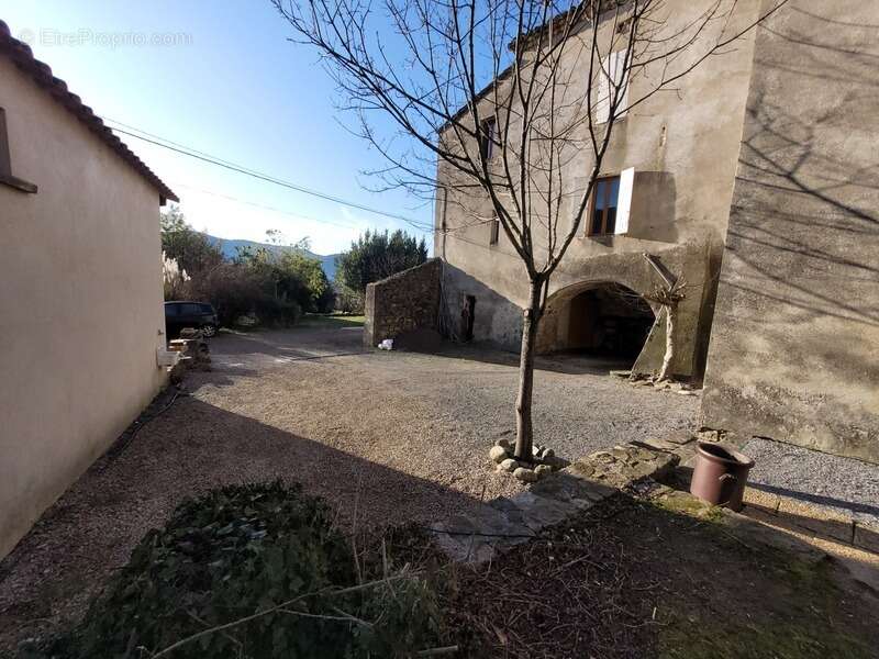 Maison à SAINT-FLORENT-SUR-AUZONNET