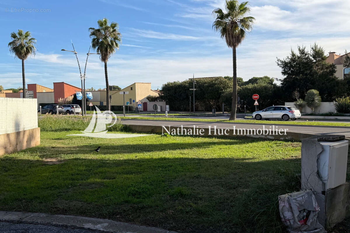 Terrain à CANET-EN-ROUSSILLON