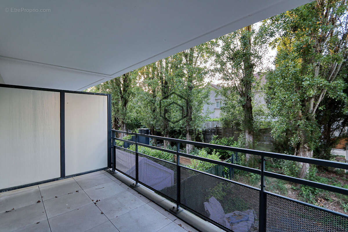 Appartement à PONTAULT-COMBAULT