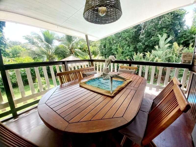 Maison à PETIT-BOURG