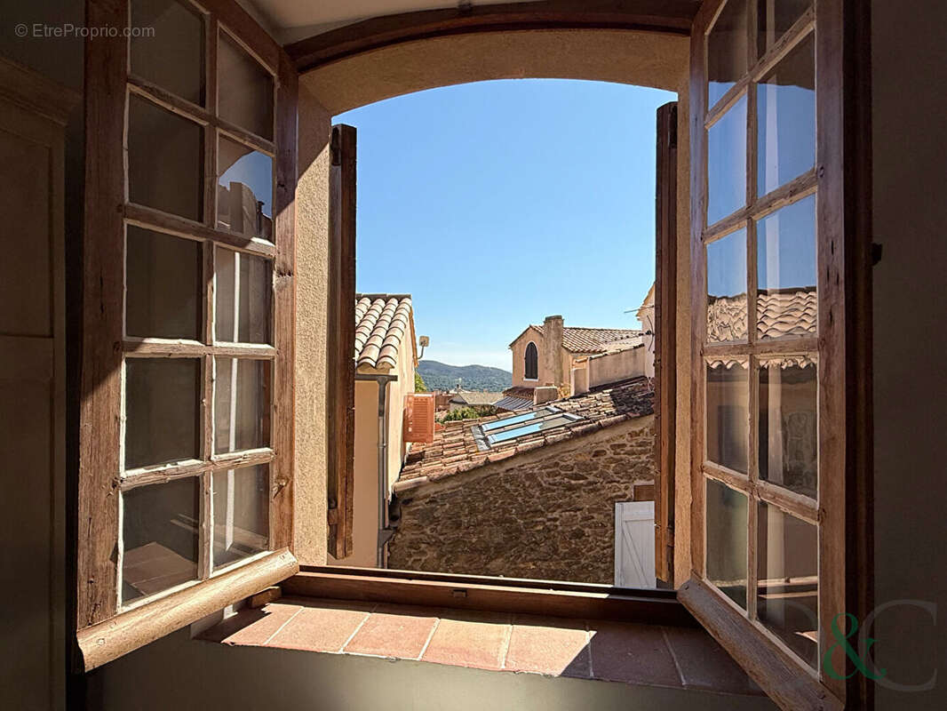 Maison à BORMES-LES-MIMOSAS