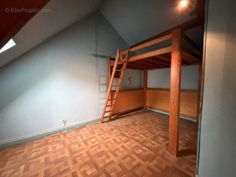 Maison à LA BAZOCHE-GOUET