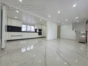 Maison à VILLAGE-NEUF