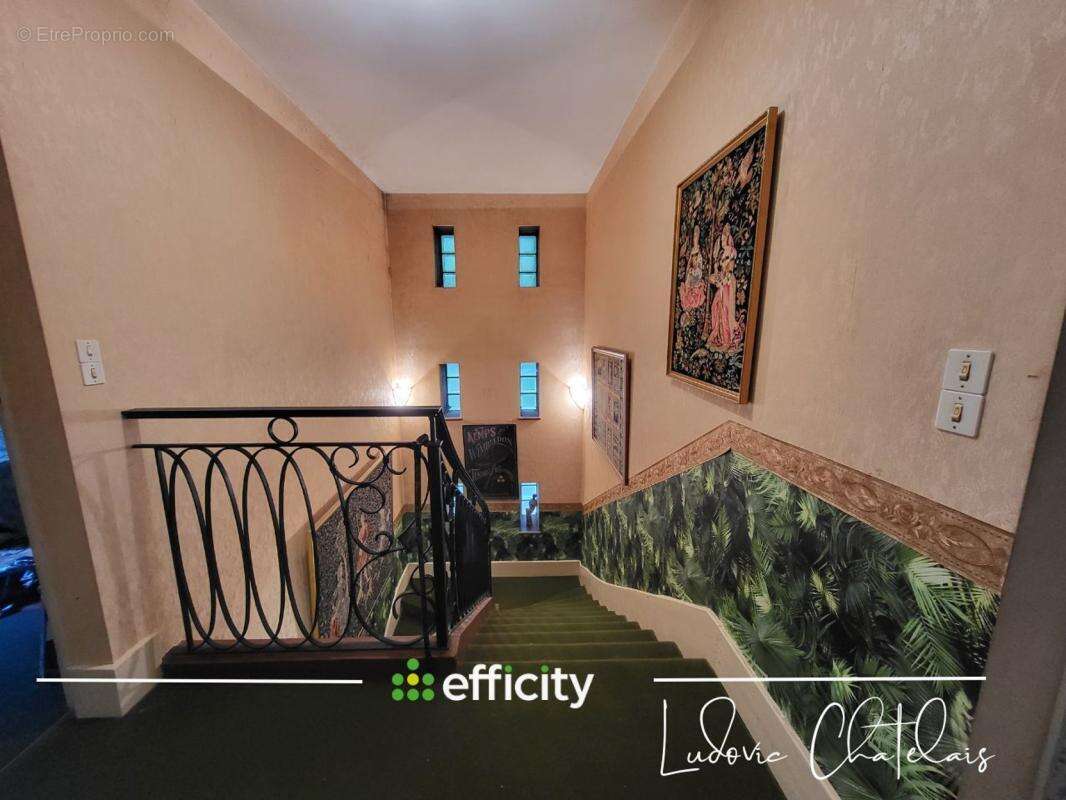 Maison 300 m² à La Chapelle-Chaussee  - photo 15