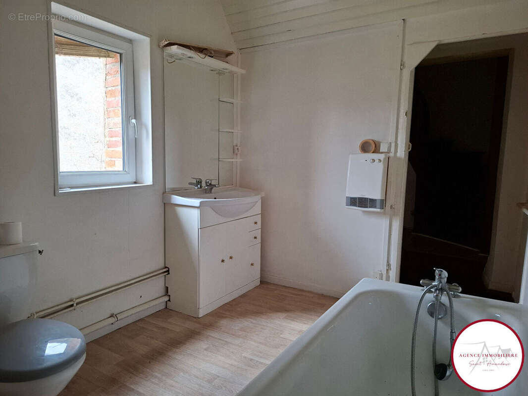 Maison à BRUERE-ALLICHAMPS