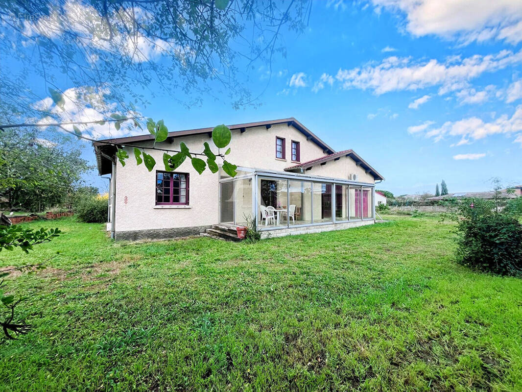 Maison à MONDONVILLE
