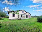 Maison à MONDONVILLE