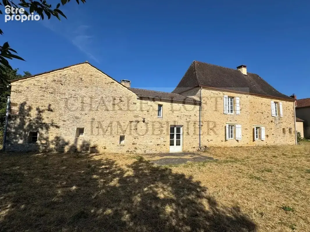 Belle propriété de caractère en pierre avec dépendances et gîte indépendant, 2.8 ha de terrain - photo 13
