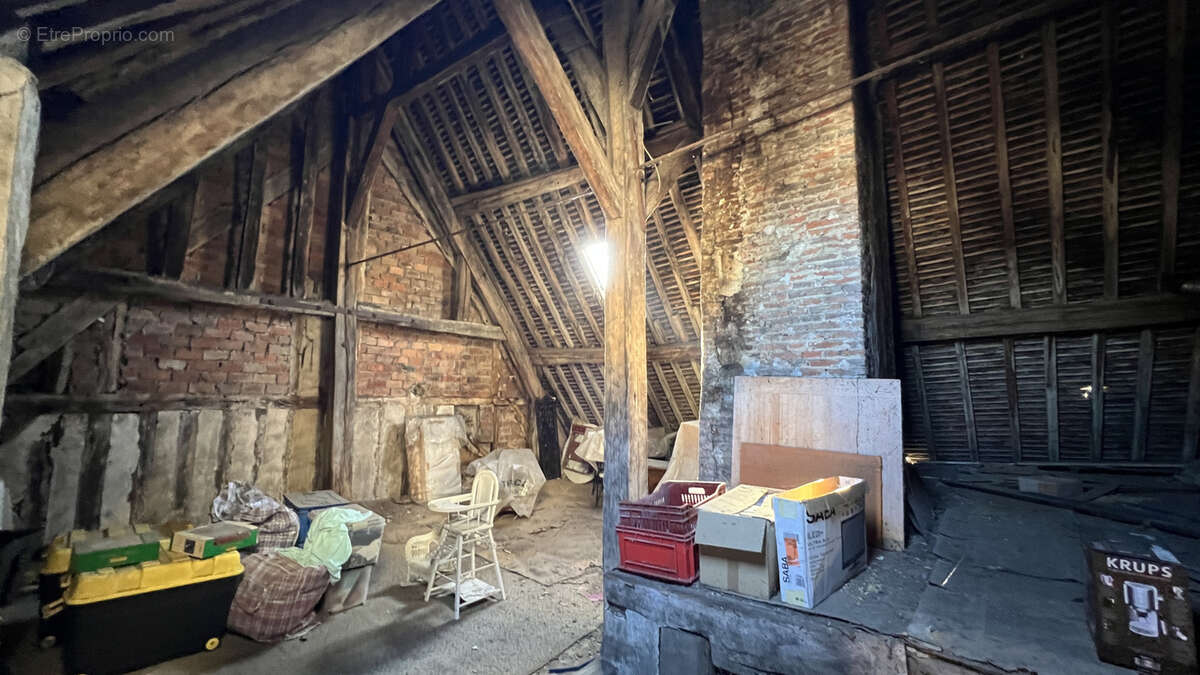 Commerce à MONTFORT-L&#039;AMAURY