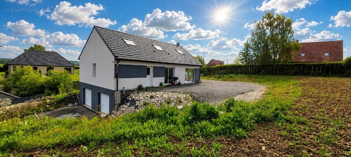 Maison à BAJUS