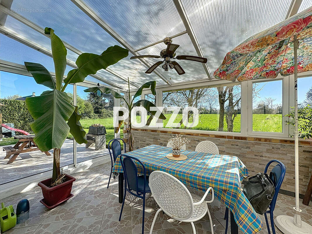 Maison à BRICQUEVILLE-SUR-MER