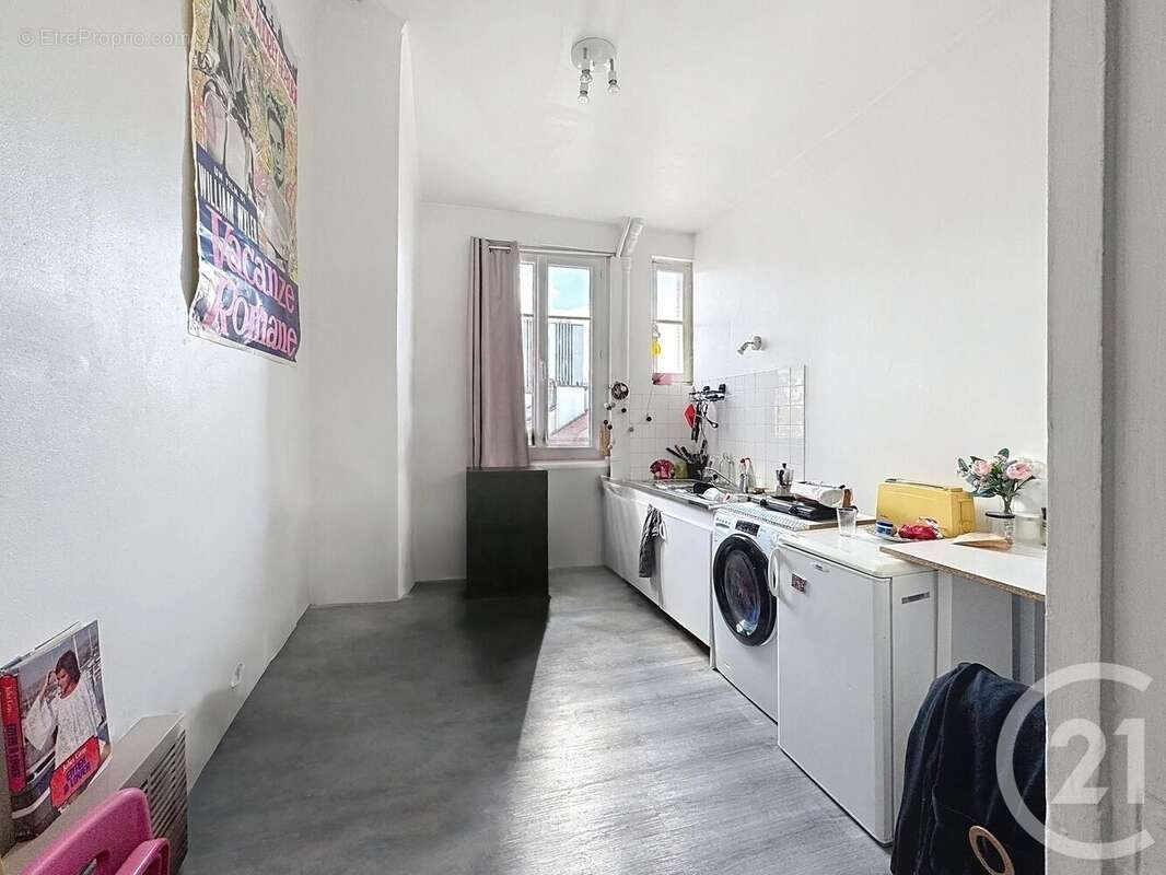 Appartement à PARIS-12E