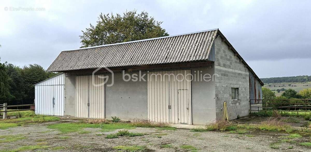 Maison à LANDELLES-ET-COUPIGNY