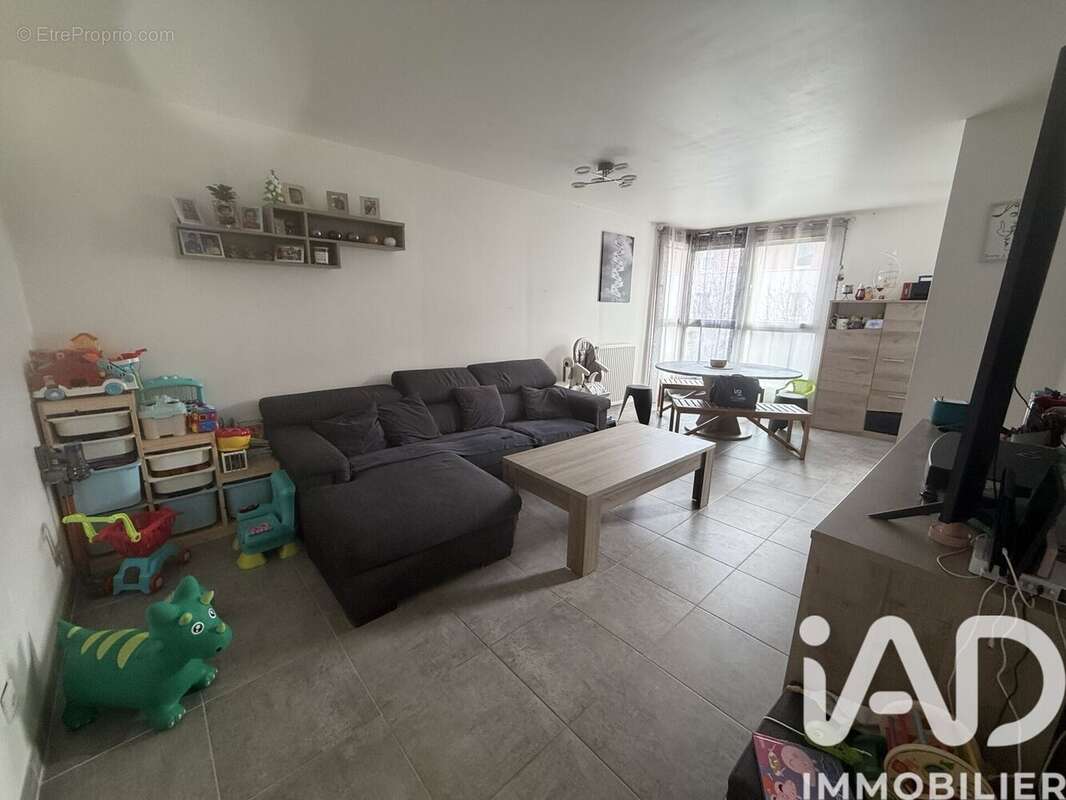 Photo 2 - Appartement à SAINT-PIERRE-DU-PERRAY