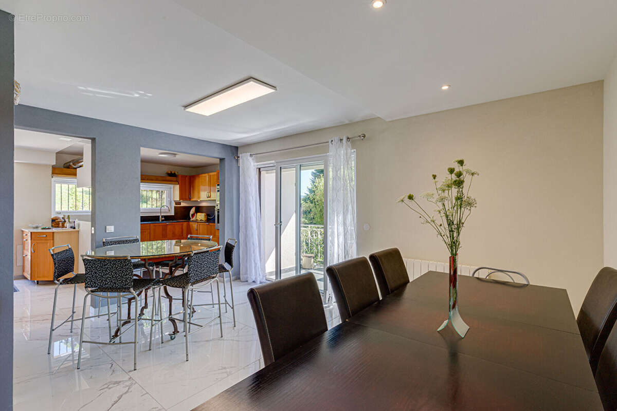 Maison Ballaison 5 pièces rénovée de 157.55 m² - photo 5