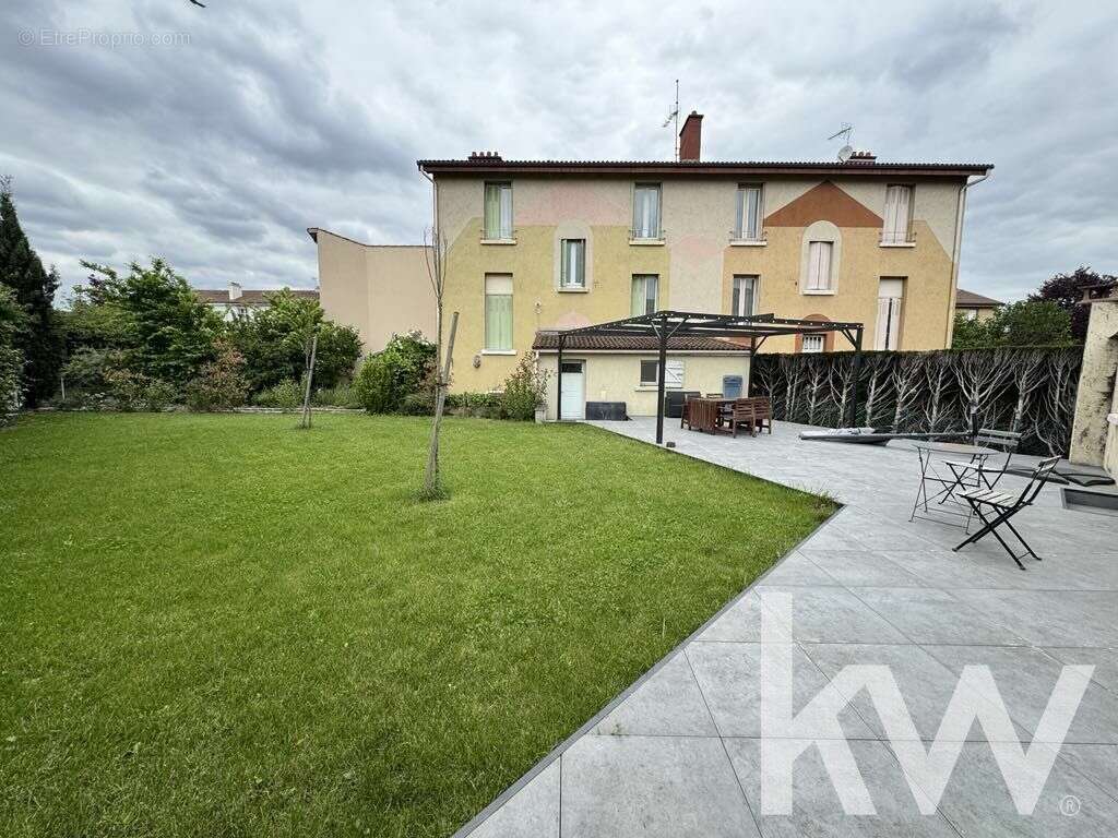 Maison à CLERMONT-FERRAND