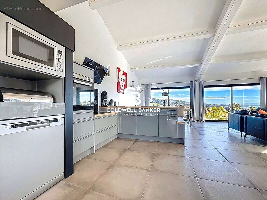 Maison à LES ADRETS-DE-L'ESTEREL