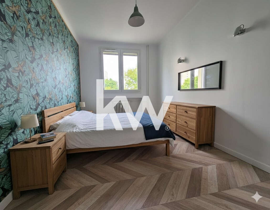 Appartement 65 m² à Saint-Etienne  - photo 4