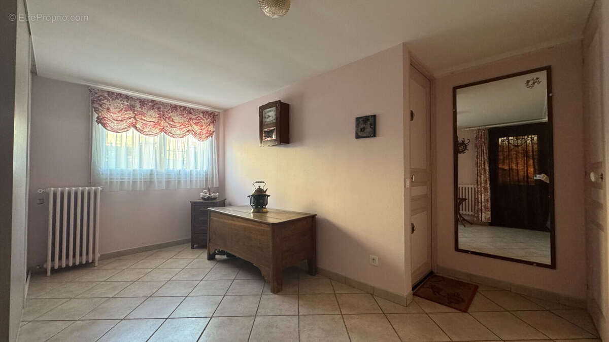 Maison 127m² à livry-gargan - photo 2