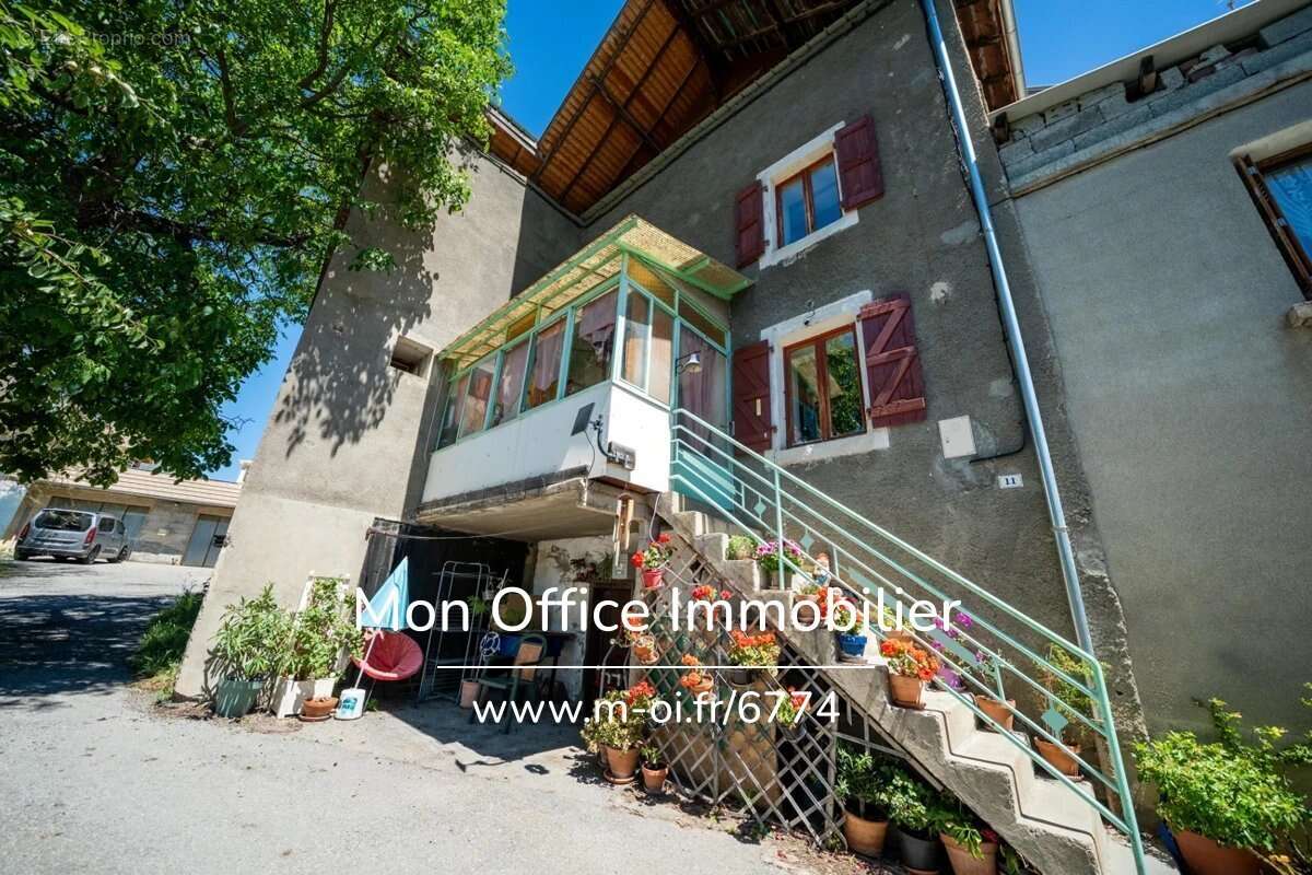 Référence : 6774-MTE - Bâtisse à rénover 150m² - orientée sud- vue Lac - photo 2