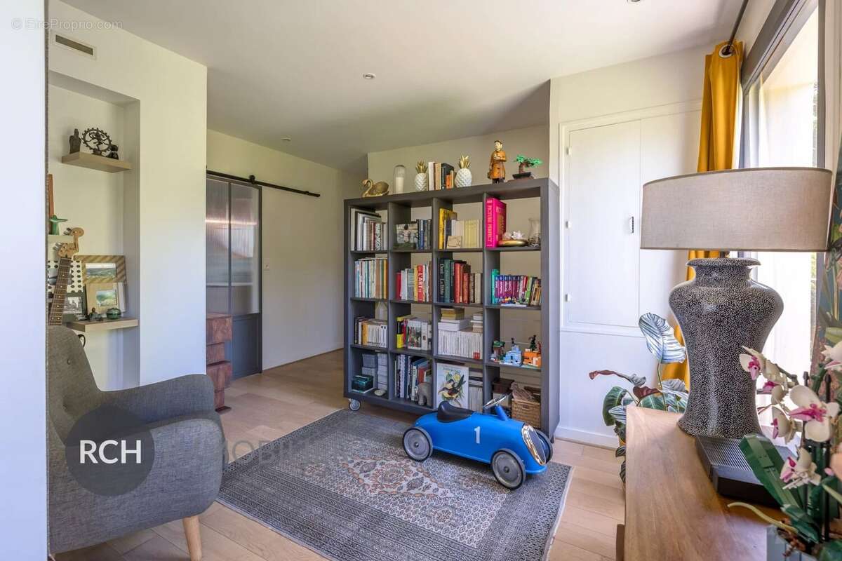 Maison à MONTFORT-L&#039;AMAURY