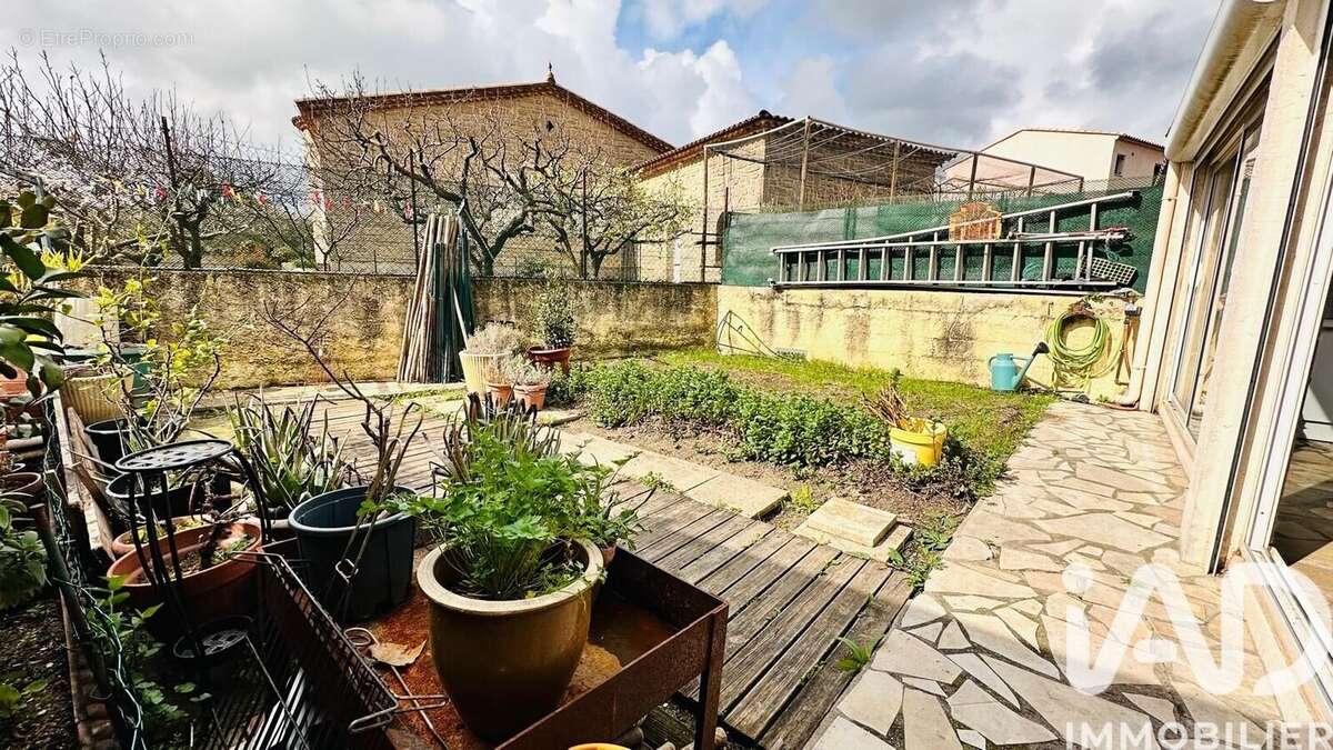Photo 2 - Maison à CASTRIES