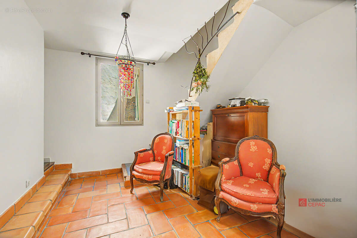 Maison à EGUILLES