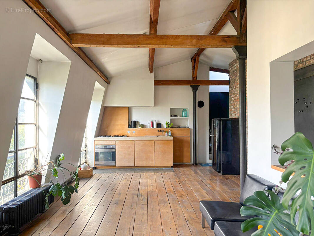 Appartement à PARIS-20E