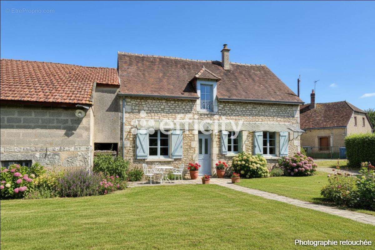 Maison à EPUISAY