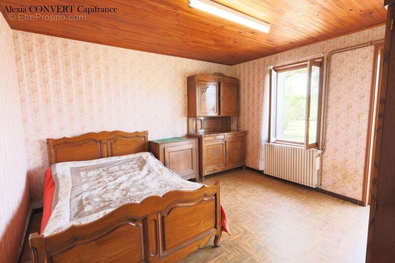 Ferme à vendre 4 pièces 133m², beau potentiel SAINT JULIEN SUR REYSSOUZE (01) - photo 6