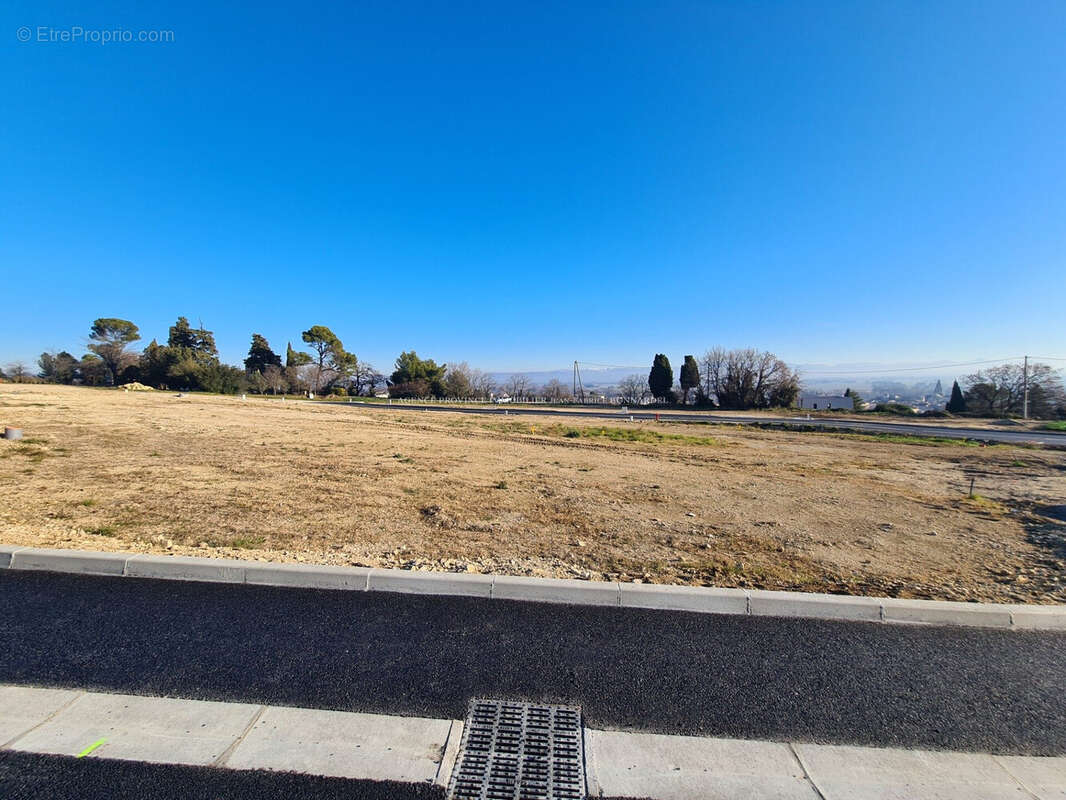 Terrain 422 m² à Bourg-Saint-Andeol  - photo 2