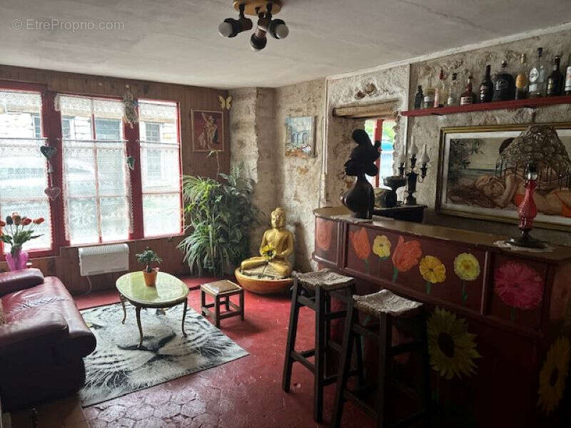 Maison à SAINT-SULPICE-DE-FAVIERES