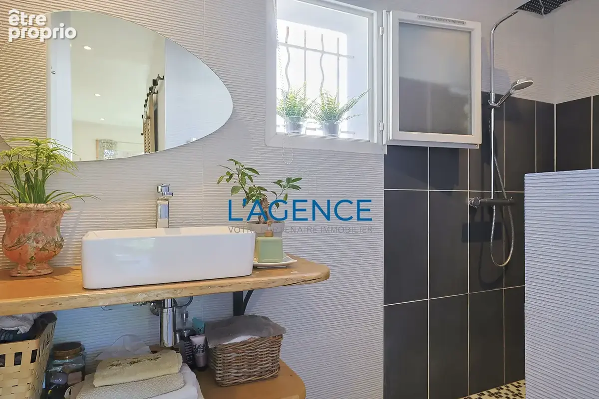 hyeres l'Ayguade villa individuelle de 170m2  a 2 pas de la plage - photo 9
